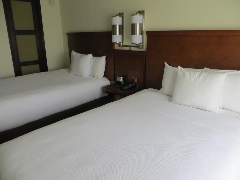 ไฮแอท เพลซ อินเดียนาโพลิส แอร์พอร์ต Hotel ภายนอก รูปภาพ