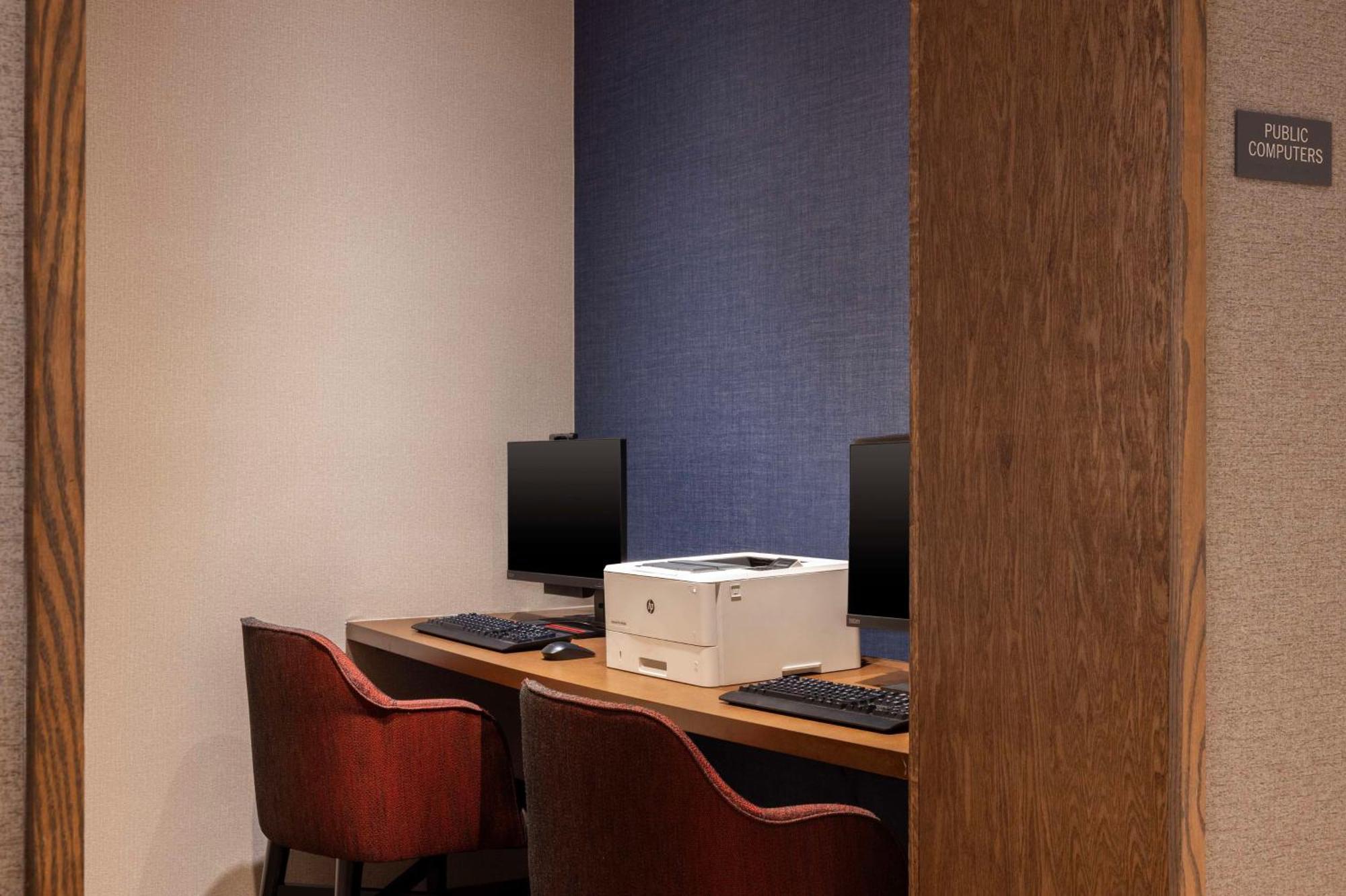 ไฮแอท เพลซ อินเดียนาโพลิส แอร์พอร์ต Hotel ภายนอก รูปภาพ