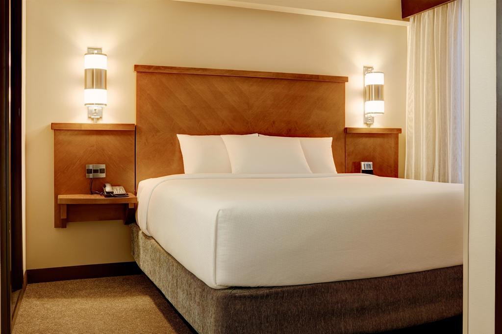 ไฮแอท เพลซ อินเดียนาโพลิส แอร์พอร์ต Hotel ภายนอก รูปภาพ