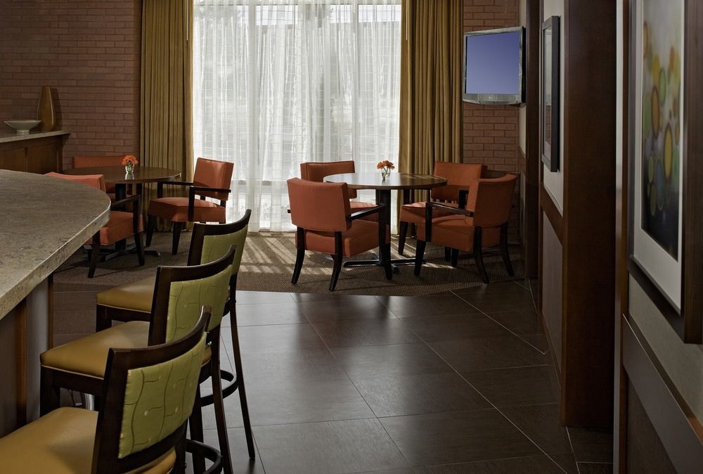 ไฮแอท เพลซ อินเดียนาโพลิส แอร์พอร์ต Hotel ภายนอก รูปภาพ